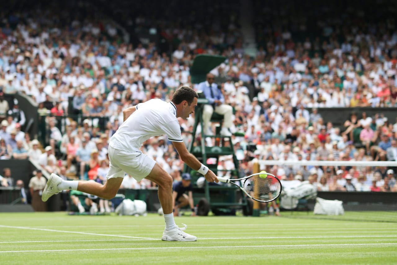 Mikhail Kukushkin training